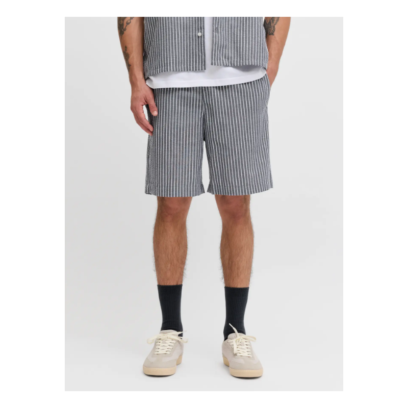 JJ REBEL Haven shorts - Navy Blazer W. Cloud Dancer