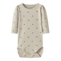 NAME IT BABY Hitta langærmet body - Almond Milk