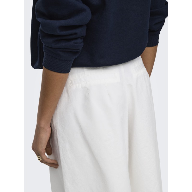 JDY Bianca Bermuda shorts - White