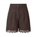 PIECES Maise bosella blonde shorts - Hot Fudge