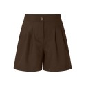 PIECES Bosella højtaljet pleated shorts - Hot Fudge