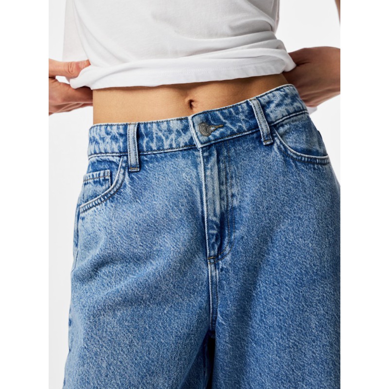 PIECES Sky MW denim shorts - Medium Blue Denim