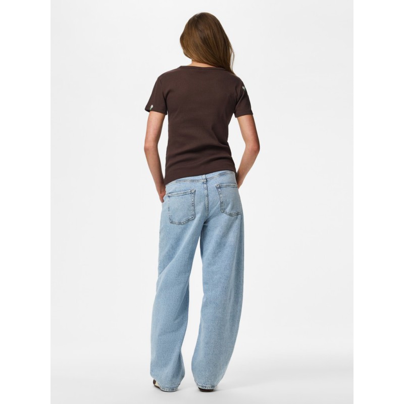 PIECES May kortærmet broderet T-shirt - Hot Fudge