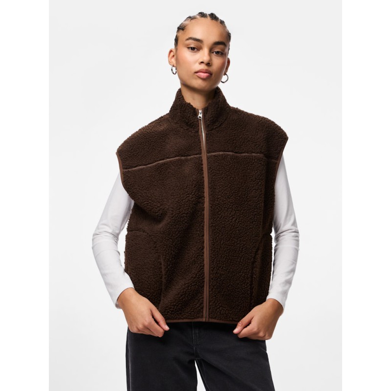 PIECES Sadia Teddy Vest - Hot Fudge